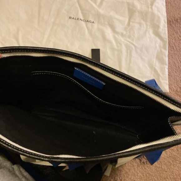 Balenciaga hand bag - Picture 5 of 5